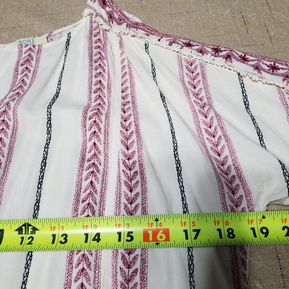 Women's Blouse Kori America Size Small Cream and Red Open Back Cold Shoulder - Picture 12 of 13